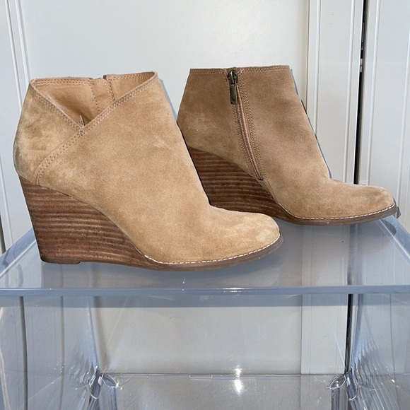 Luck Brand Suede Booties - Picture 2 of 13
